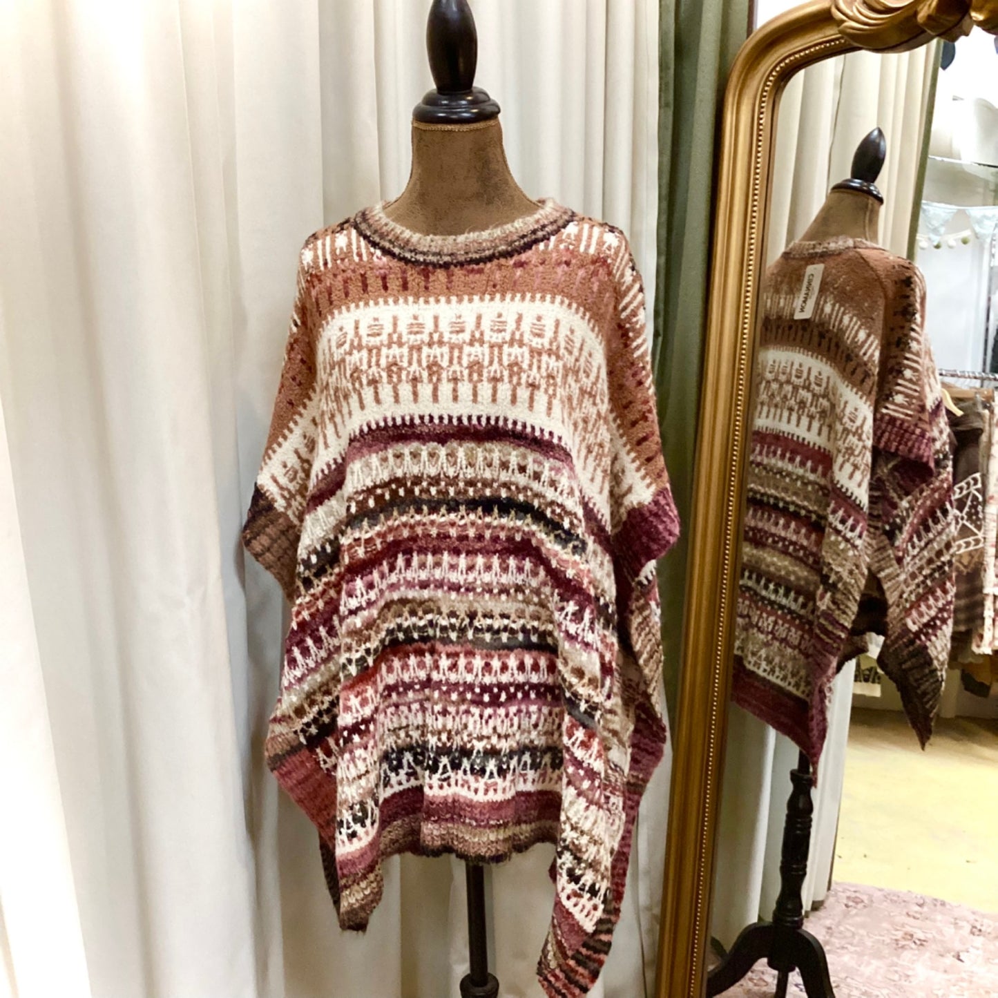 Knitted Poncho Gem