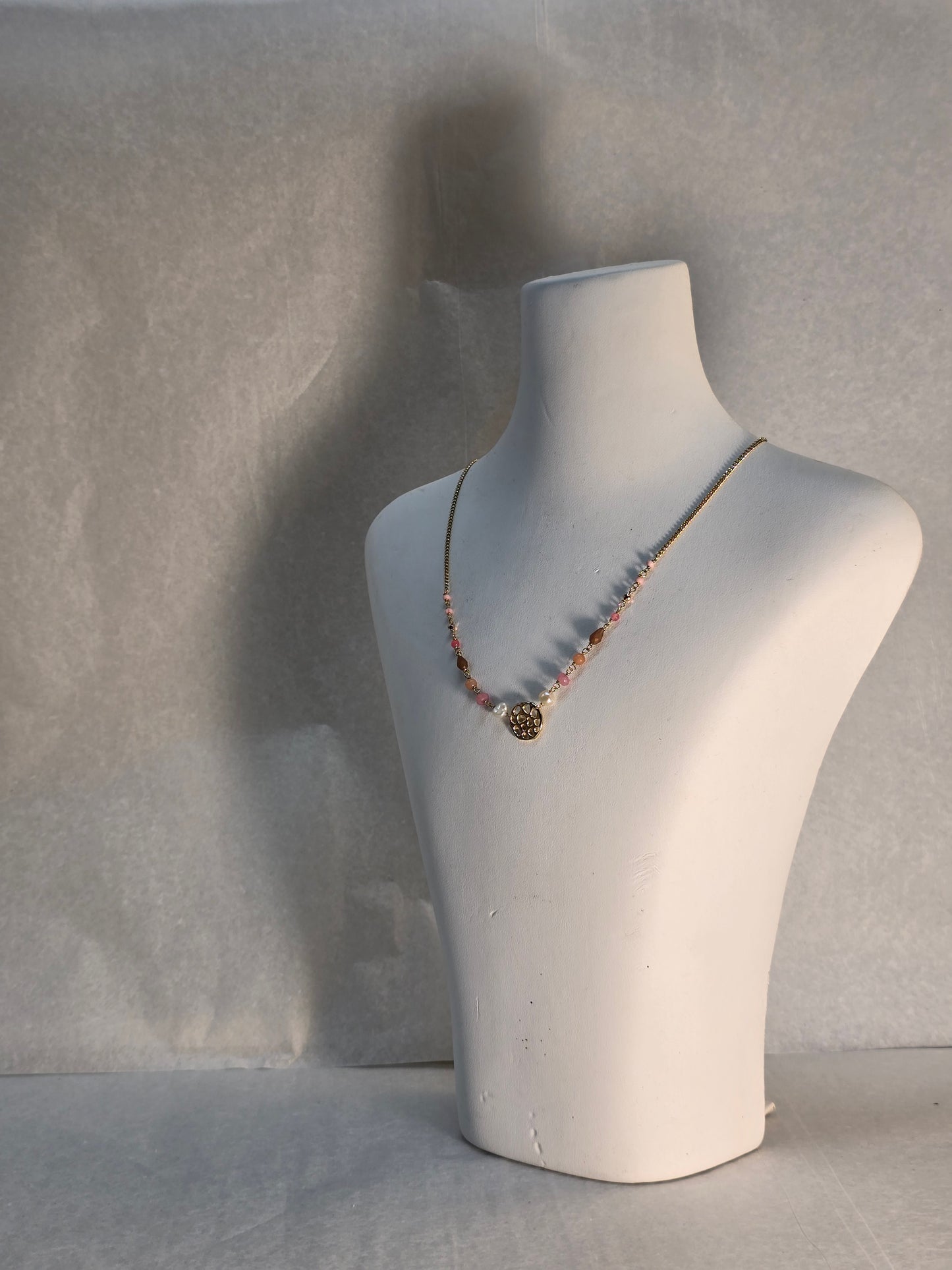 Simple Short Necklace