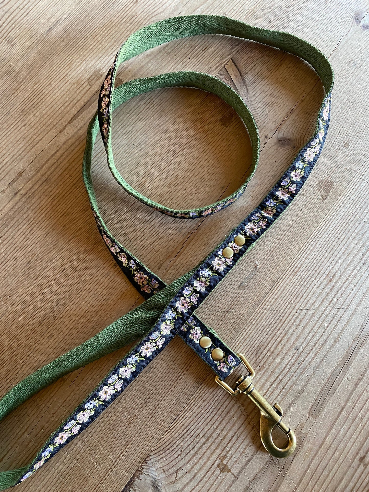 Braid Dog Leash - Black Floral