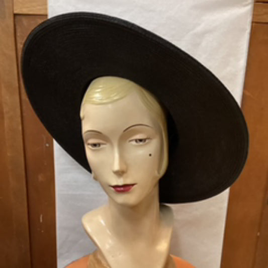 Black Sophisticated Hat