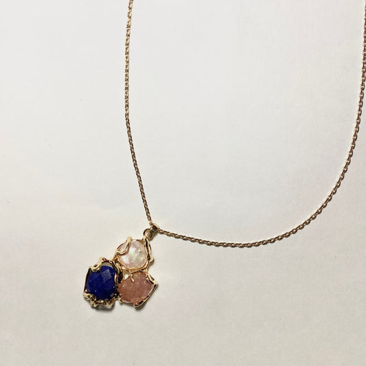 3 Crystal Necklace in Pearl, Rose Quartz and Sodalite