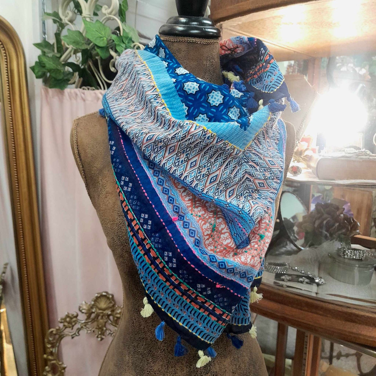 Palme embroider square scarf