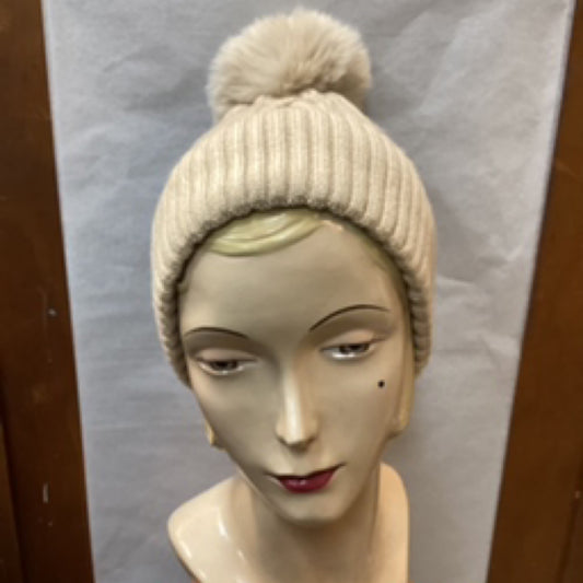 Pompom Knitted Beanie - Cream