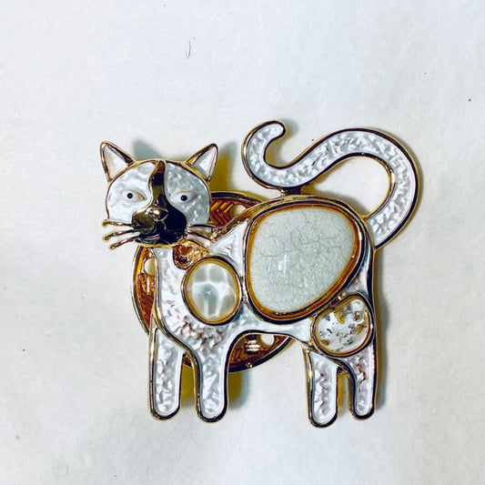 Magnet Brooch Cat - White