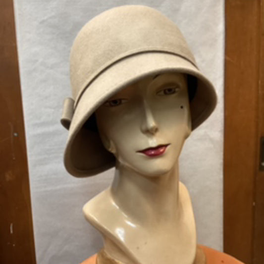 Gabriella Pull-Down Hat