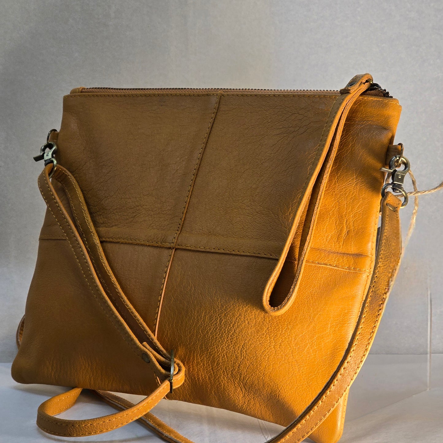 GINO BAG - TAN